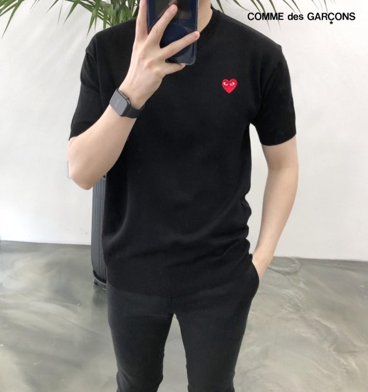 꼼데가르송 플레이 브이넥 반팔 니트