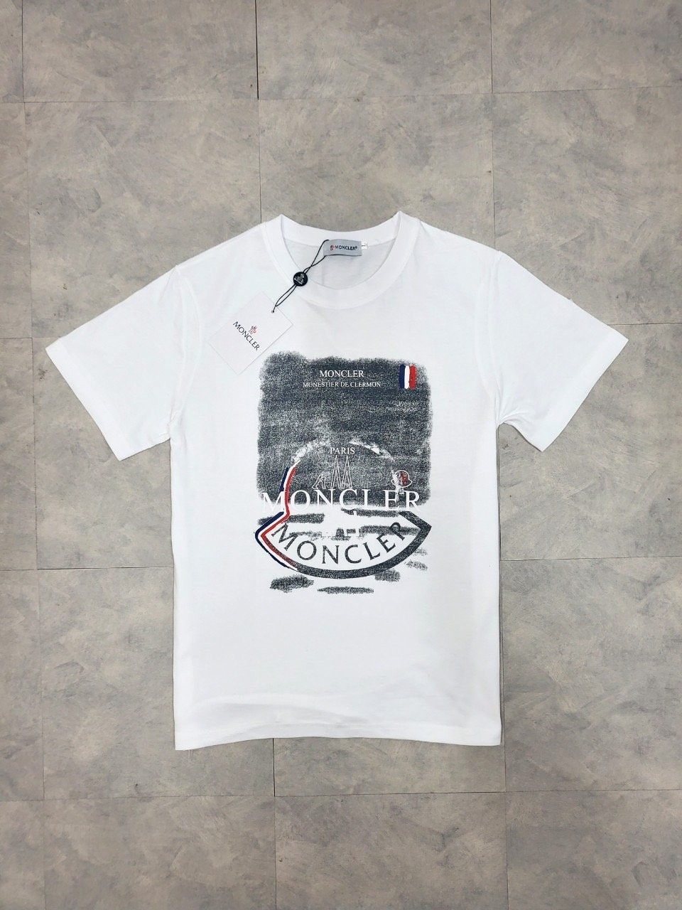 몽클레어 후막 페인팅 반팔티