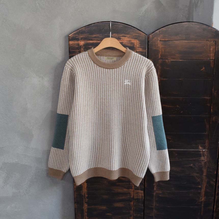버버리 기마 자수 하운드 체커 라운드 니트
