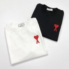 아미 레드 하트 라운드 반팔 니트