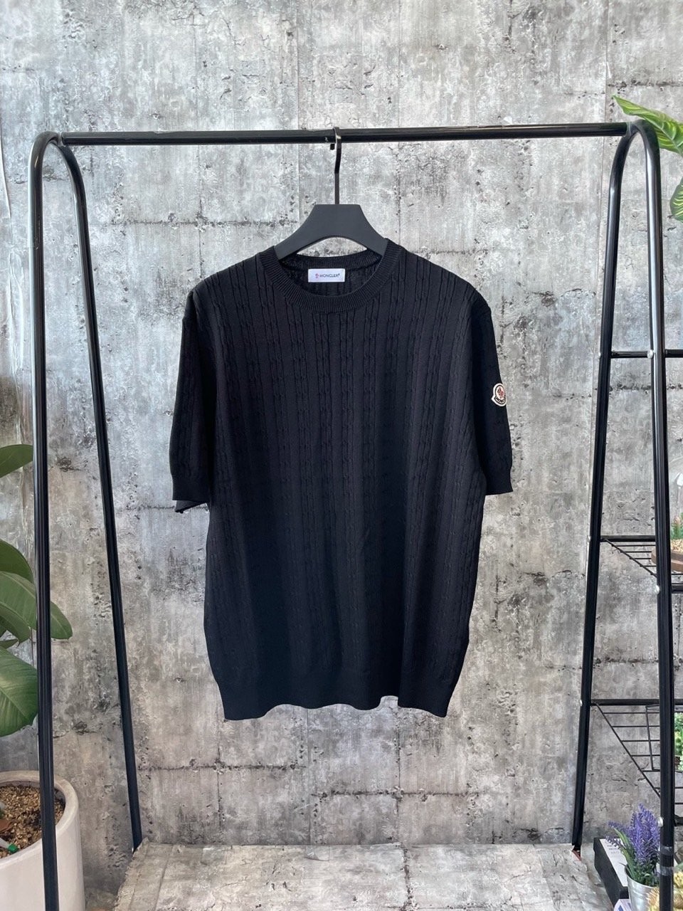 몽클레어 와펜 케이블 라운드 반팔 니트