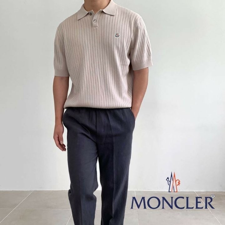 몽클레어 세로 패턴 카라 반팔 니트