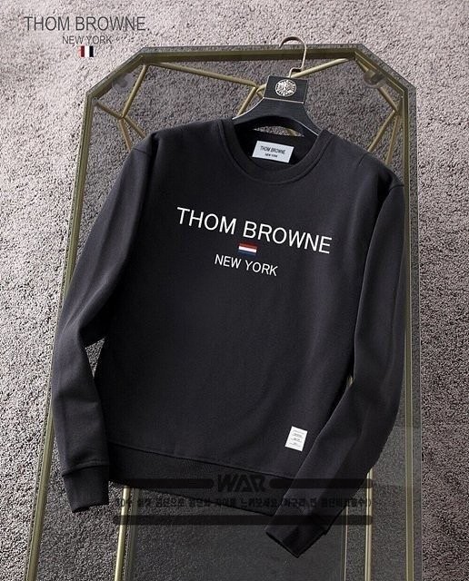 톰브라운 시그니쳐 레터링 맨투맨