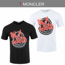 몽클레어 빅로고 스프레이 반팔티