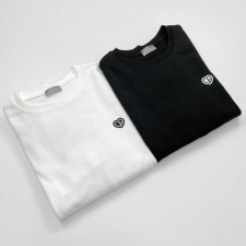 디올 하트 패치 자수 맨투맨