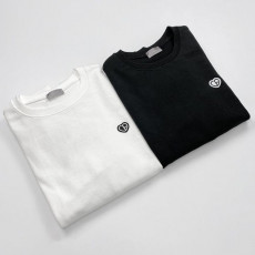 디올 하트 패치 자수 맨투맨