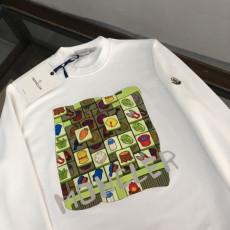 몽클레어 채소 맨투맨