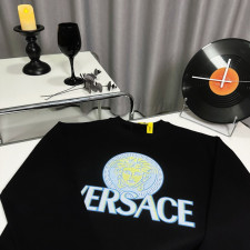 베르사체 트로닉 맨투맨