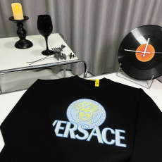 베르사체 트로닉 맨투맨