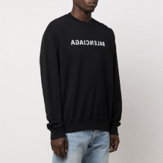 발렌시아가 머리 로고 맨투맨