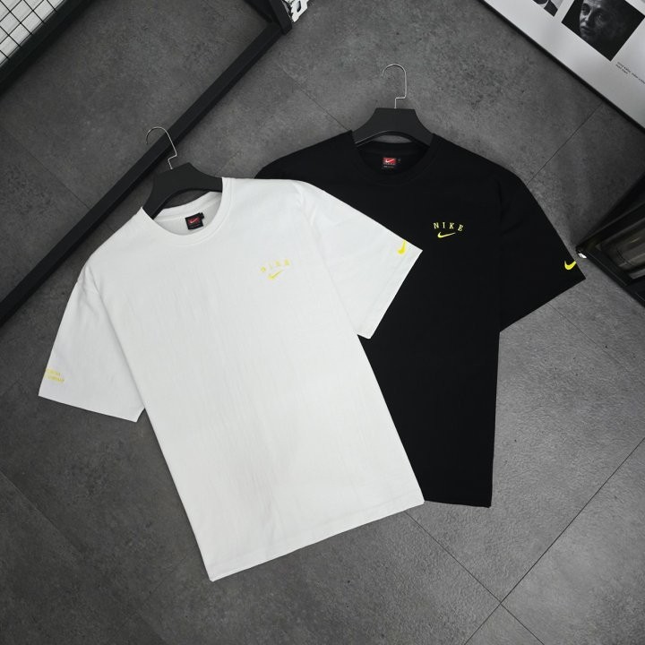 나이키 Athletic 자수 반팔티