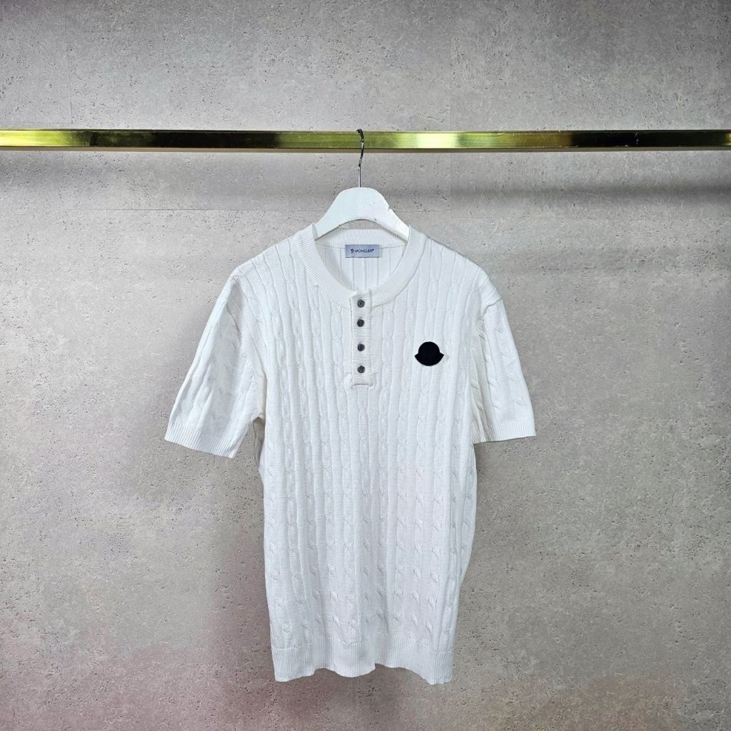 몽클레어 블랙 오뚜기 꽈배기 헨리 하프 반팔 니트