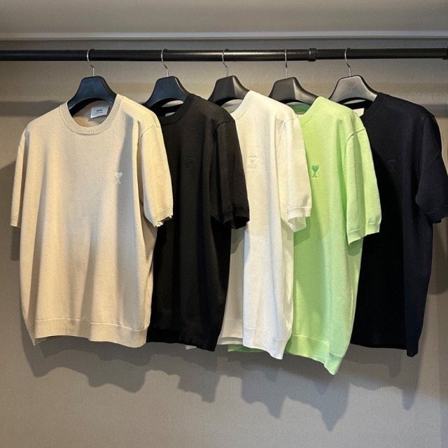 아미 까마이외 자수 라운드 반팔 니트