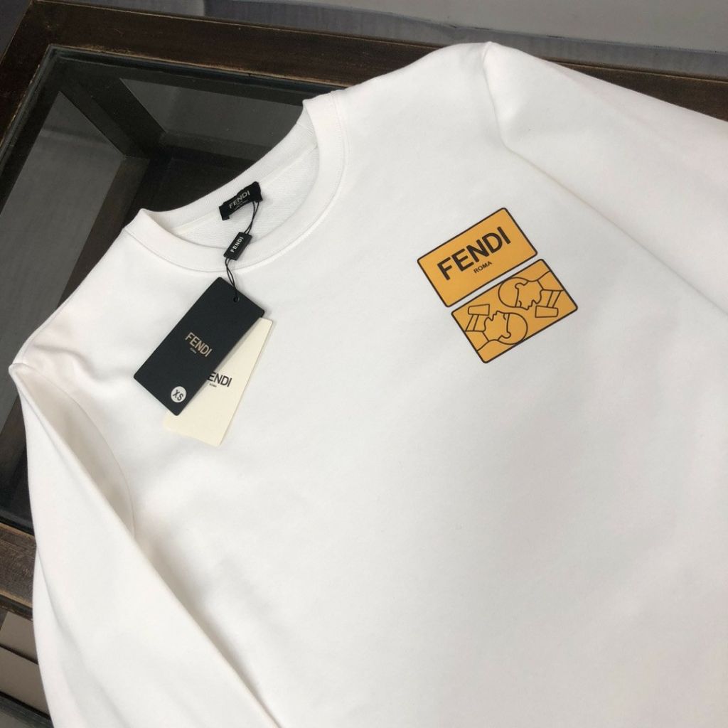 펜디 워터 맨투맨