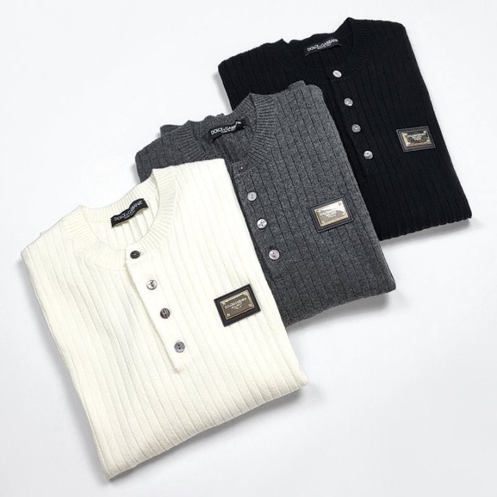 돌체앤가바나 버튼넥 긴팔 니트