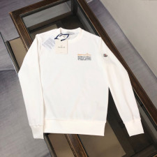 몽클레어 해와산 맨투맨