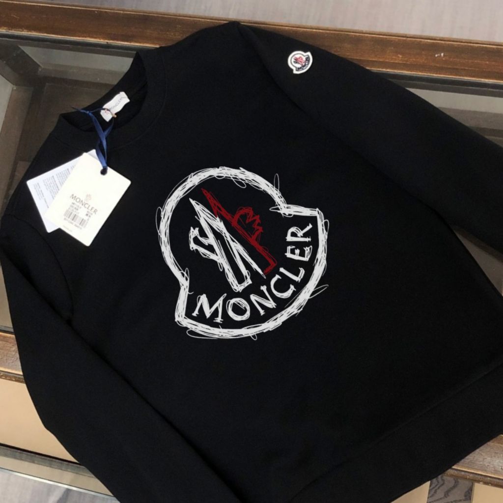 몽클레어 스크리블 맨투맨