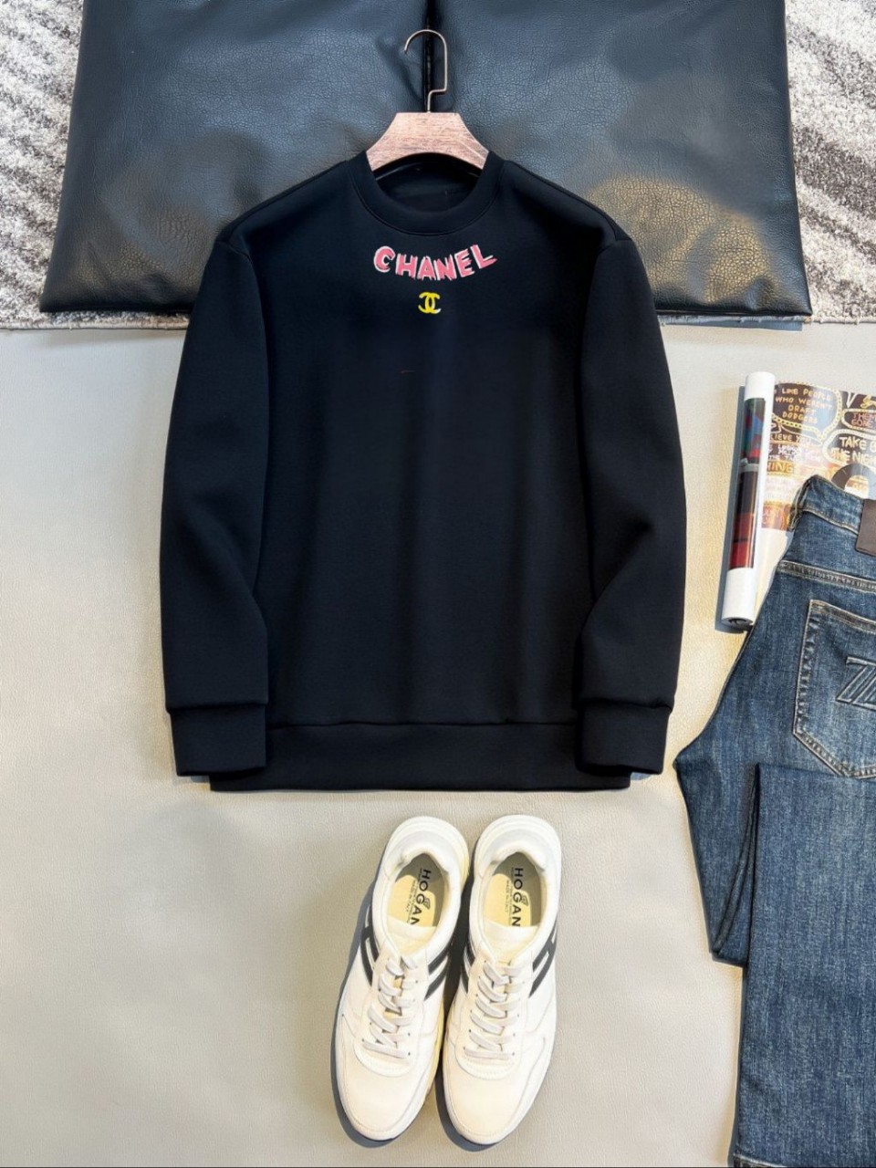 샤넬 연필 맨투맨