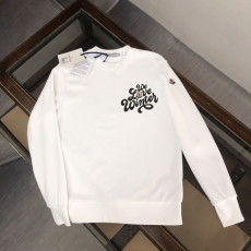 몽클레어 위러브윈터 맨투맨