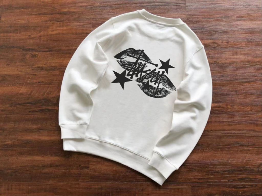 스투시 입술 맨투맨