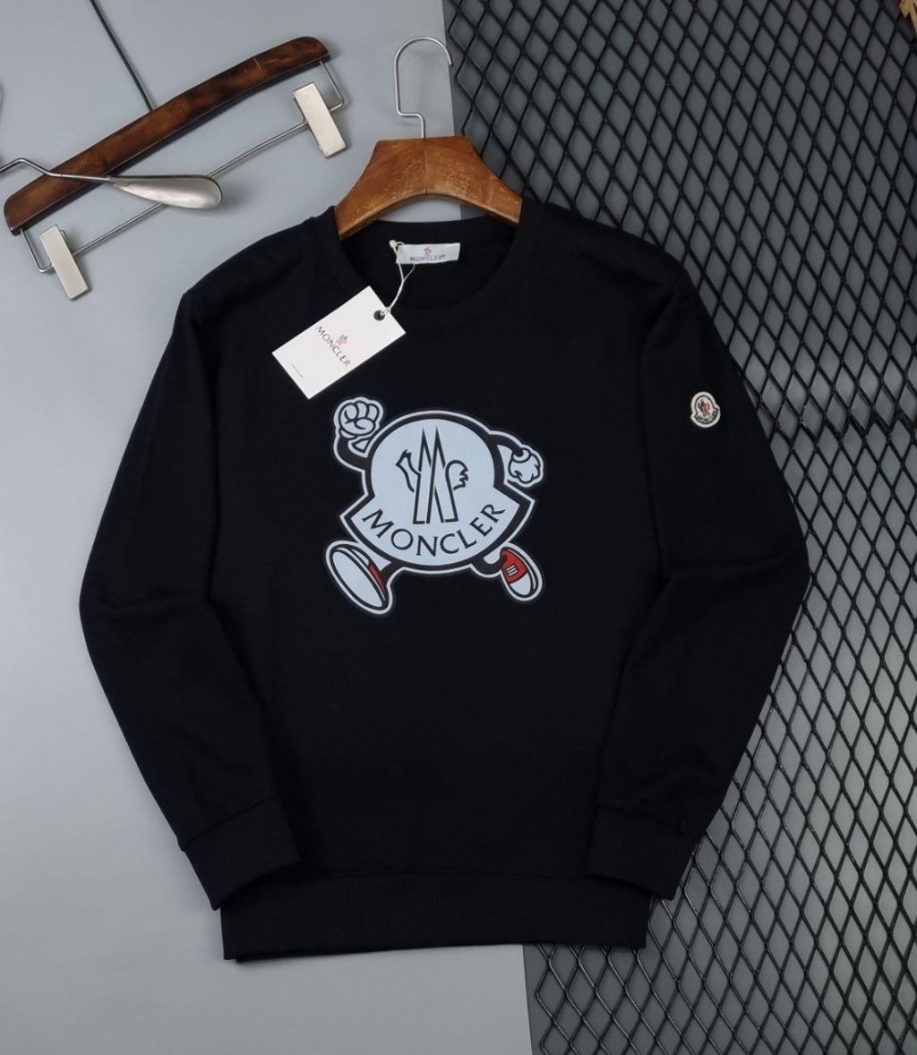 몽클레어 런닝 맨투맨