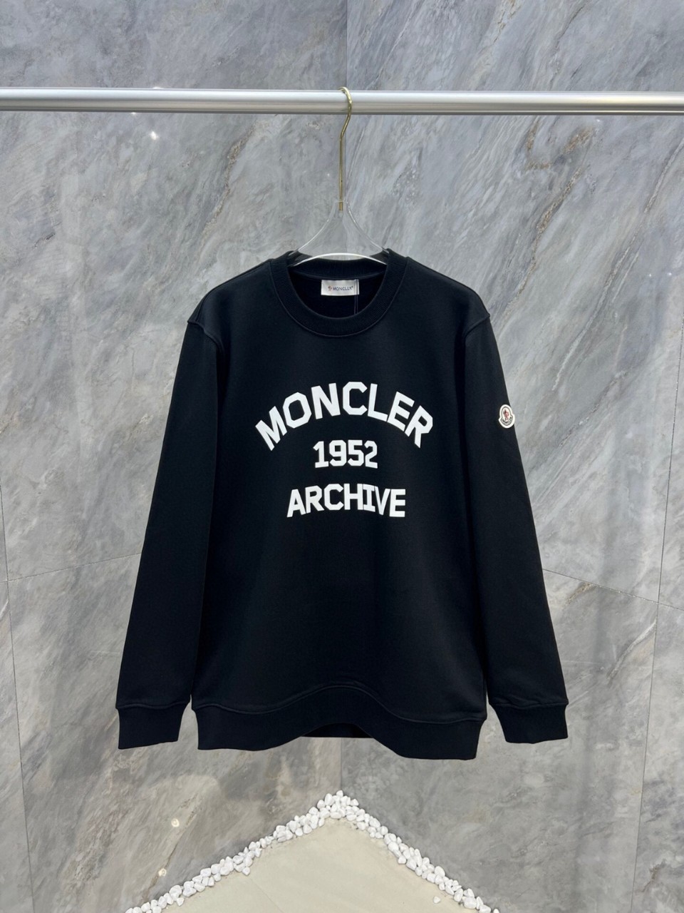 몽클레어 1952주년 일도 나염 맨투맨