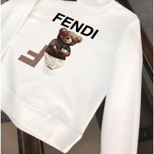 펜디 팔짱 끼는 테디 맨투맨