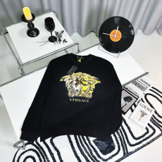 베르사체 크리스탈 맨투맨