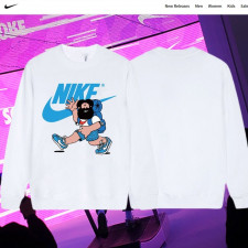 나이키 히치하이킹 프로 맨투맨