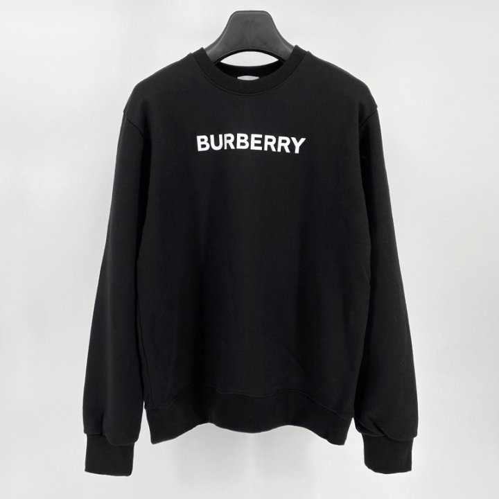 버버리 심플 베이직 로고 맨투맨