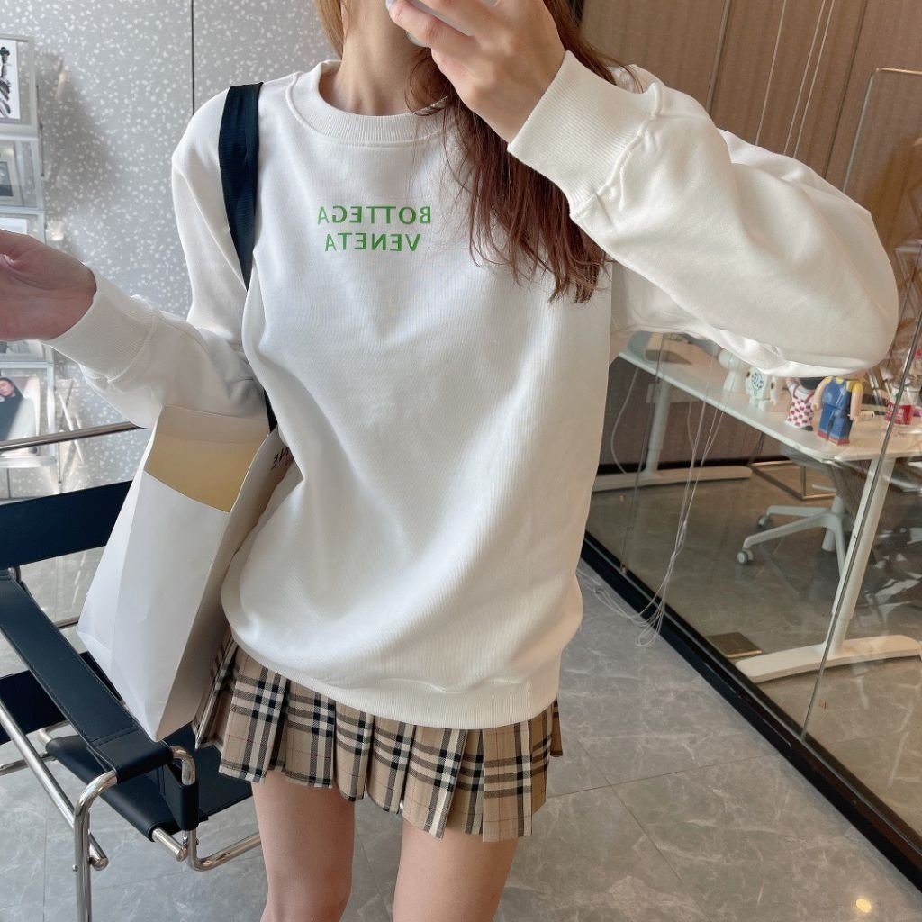 보테가베네타 넥 그린 로고 맨투맨