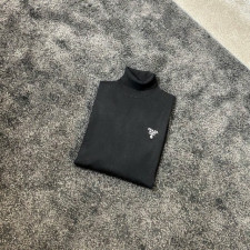 프라다 밀라노 로고 터틀넥 니트