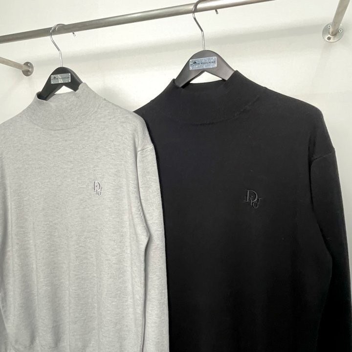 디올 시그니처 Erl 하프 터틀넥 니트