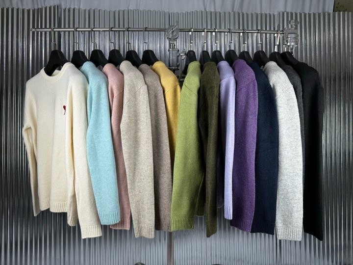 아미 스몰 하트 베이직 니트