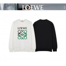 로에베 그라데이션 빅로고 맨투맨