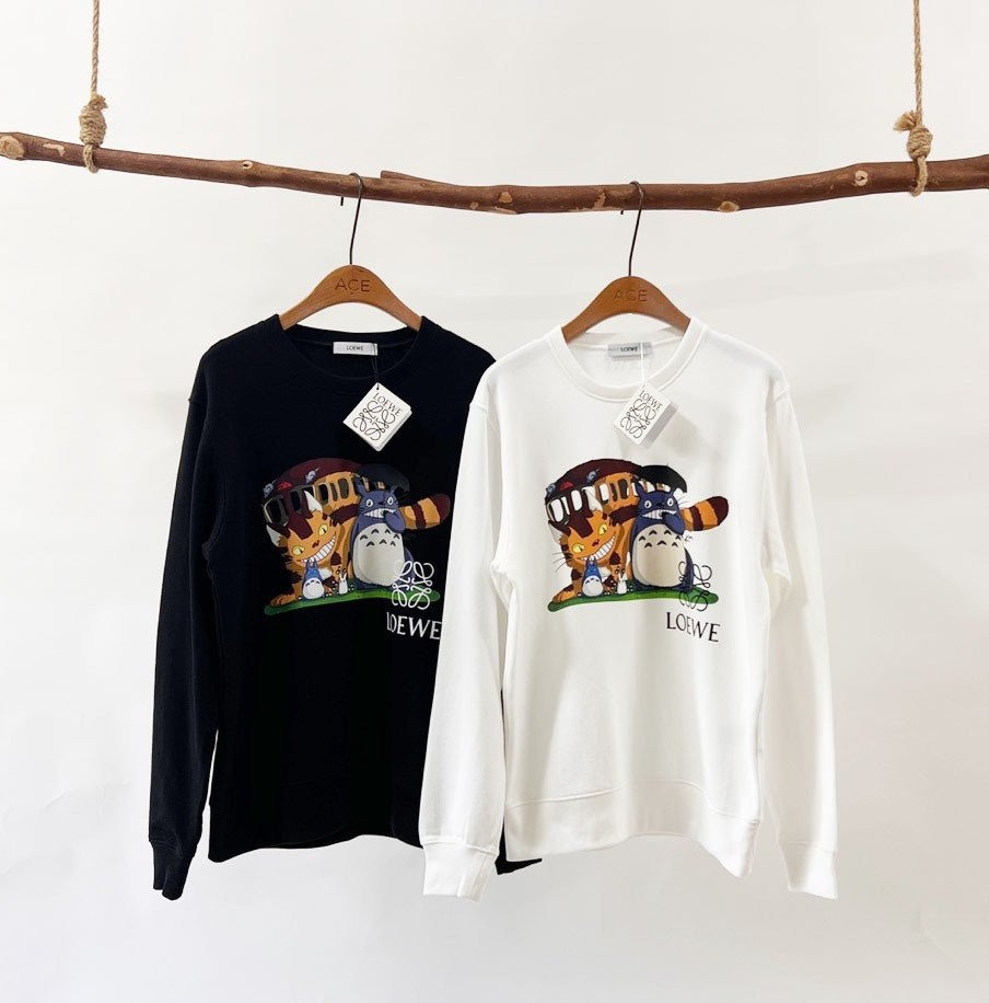 로에베 토토로 고양이 버스 맨투맨