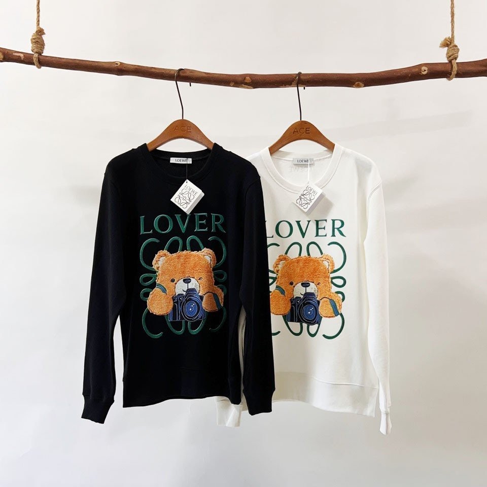 로에베 찰칵 테디 맨투맨