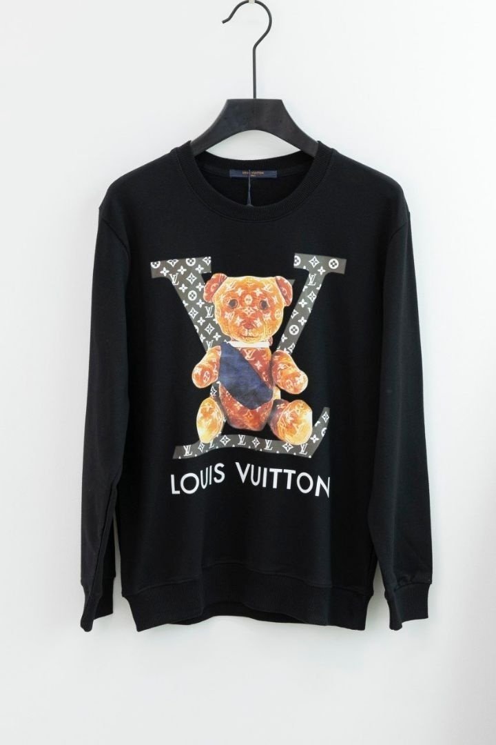 루이비통 로고 배너 맨투맨