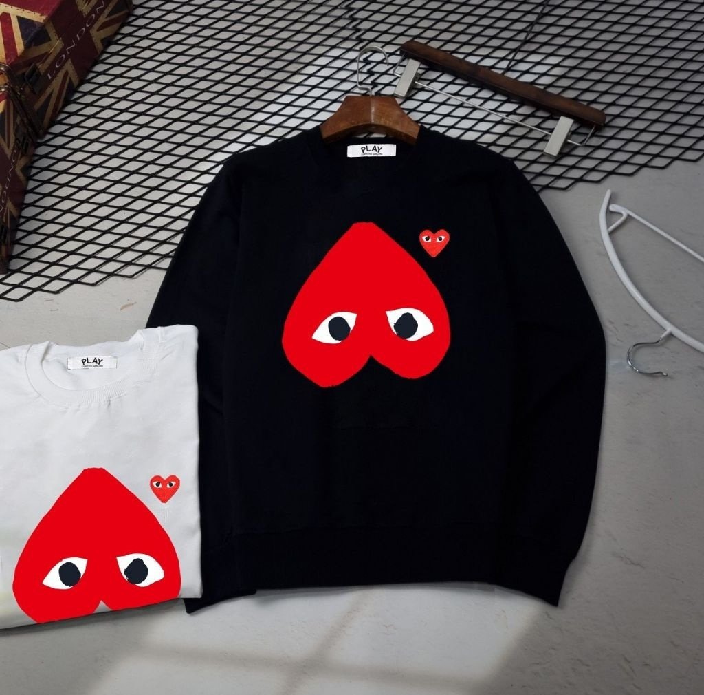 꼼데가르송 리버스 레이블 맨투맨