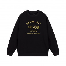 아크테릭스 X 발렌시아가 콜라보 맨투맨