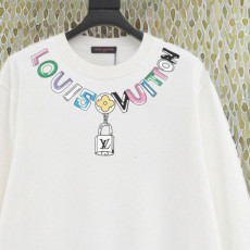 루이비통 넥 자물쇠 맨투맨