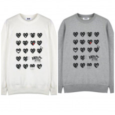 꼼데가르송 Houday Emoji 블랙 하트 맨투맨