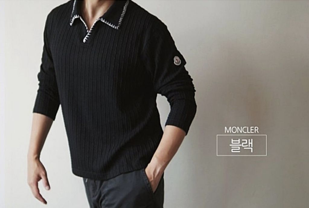 몽클레어 스티치 카라 니트