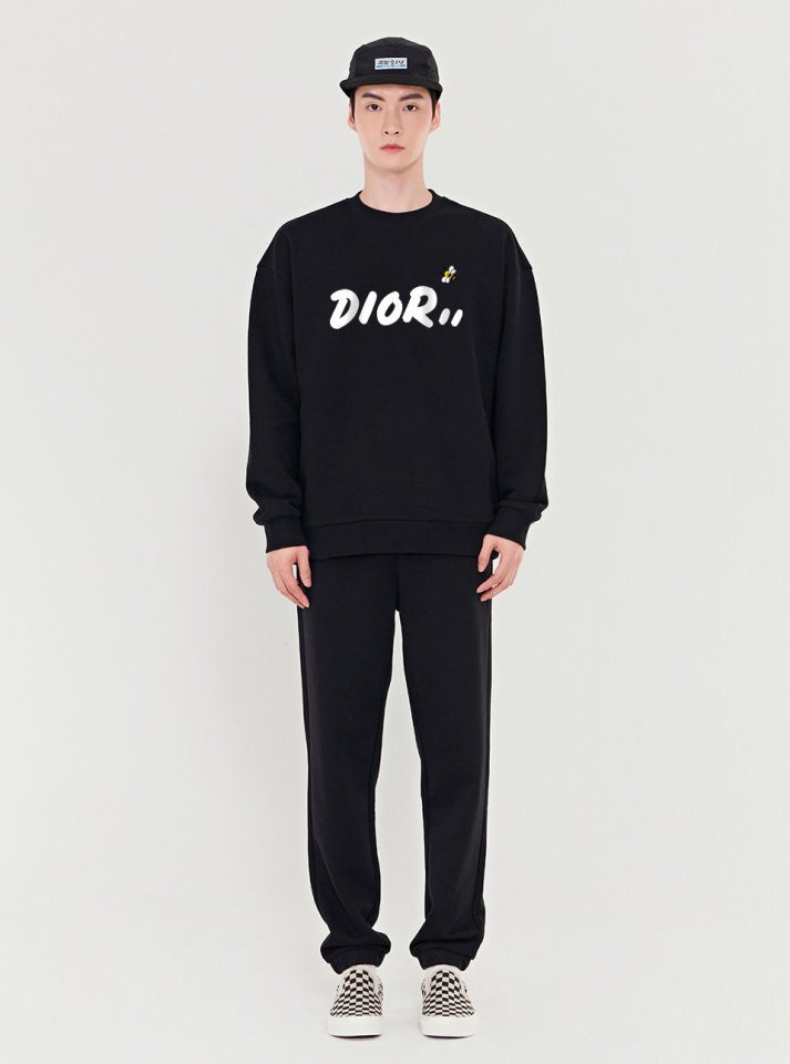 디올 미니 벌 레터링 맨투맨