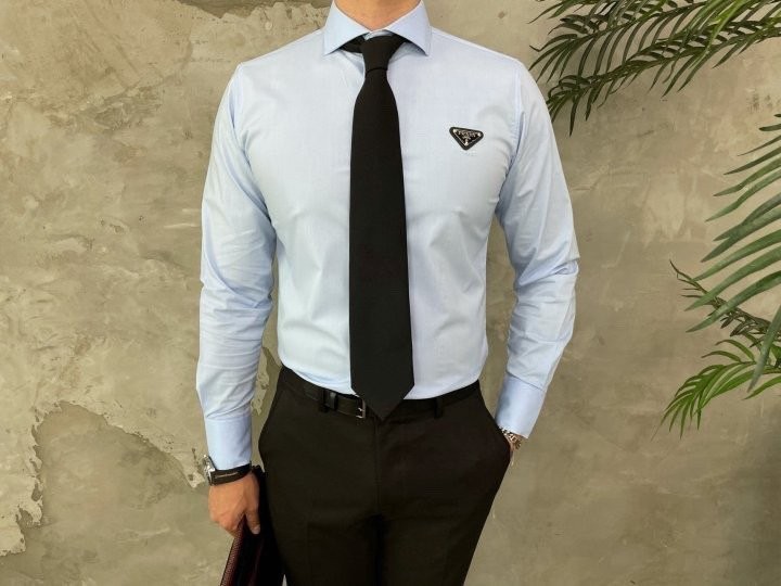 프라다 플레이트 옥스포드 셔츠