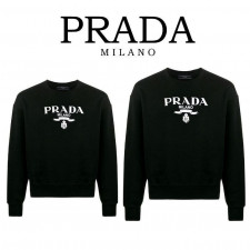 프라다 트라이앵글 밀라노 맨투맨