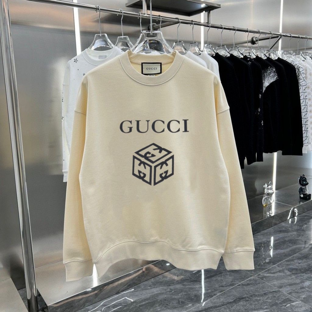 구찌 기하학적 큐브 프린트 맨투맨