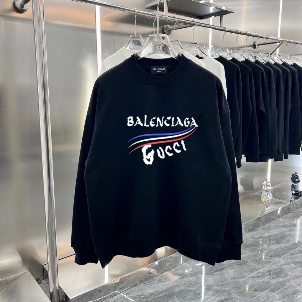 구찌 X 발렌시아가 콜라보 프린트 로고 크루넥 스웨트 맨투맨