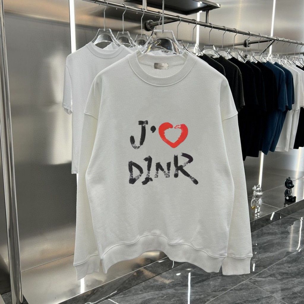 디올 레드 하트 페인팅 맨투맨