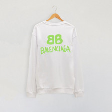 발렌시아가 그린 빅 BB 페인팅 맨투맨